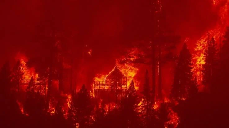 Wildfire triggers mass evacuations as flames threaten US city of Spokane