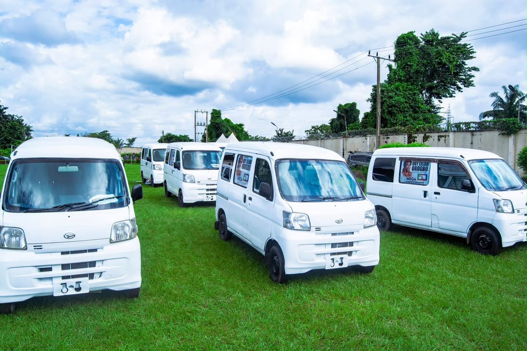 Orogbu Empowers Awka North/South Constituents, Awards Scholarships to 34 Students